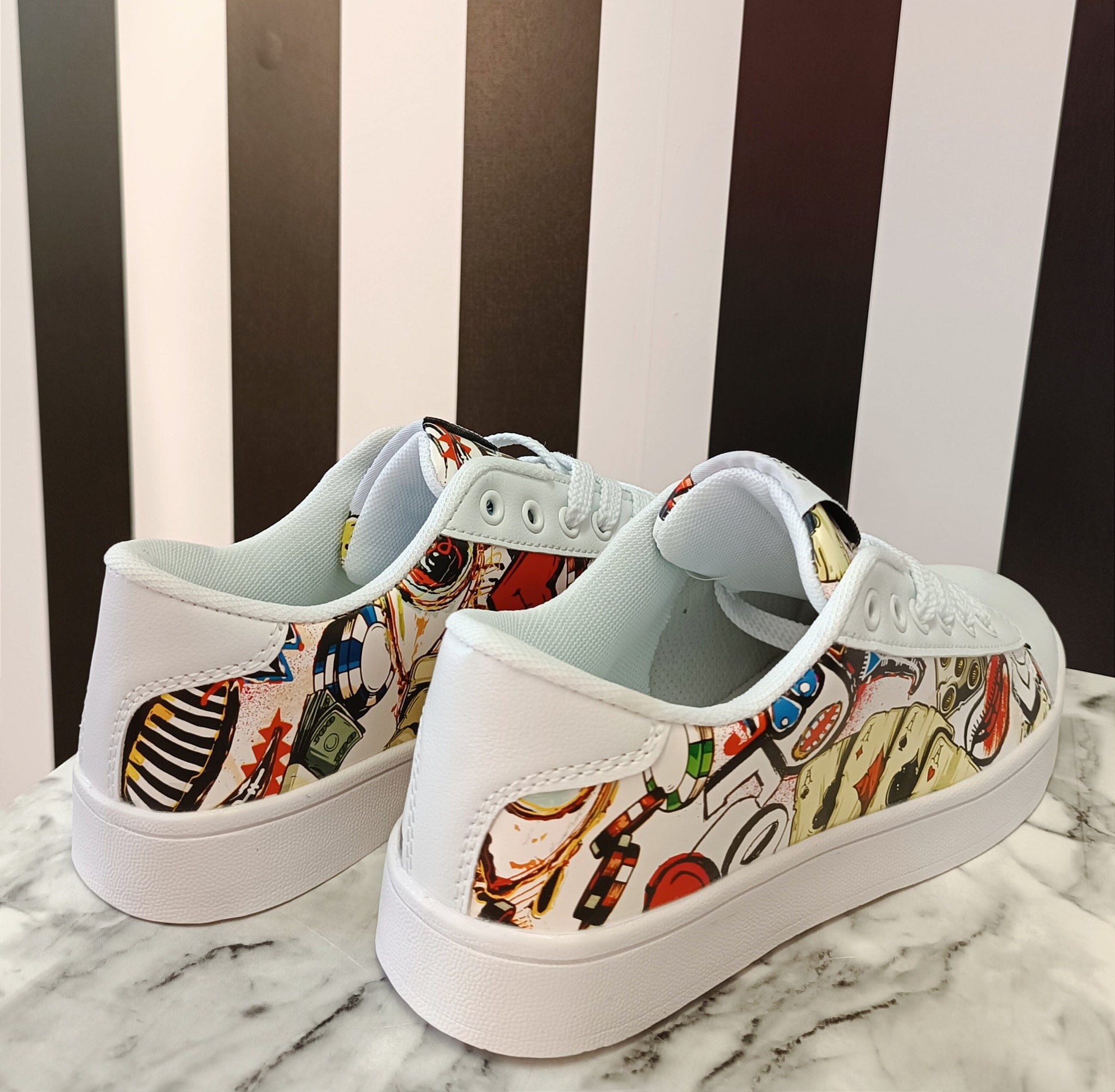 Sneakers Love Suranska Shop 