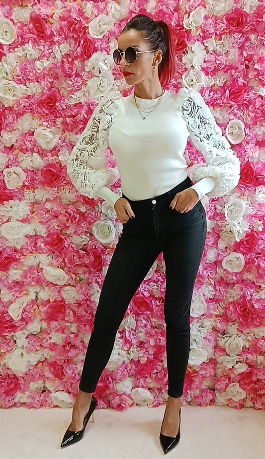 Sweater White Rose Suranska Shop 