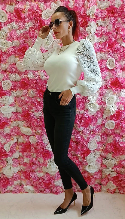 Sweater White Rose Suranska Shop 